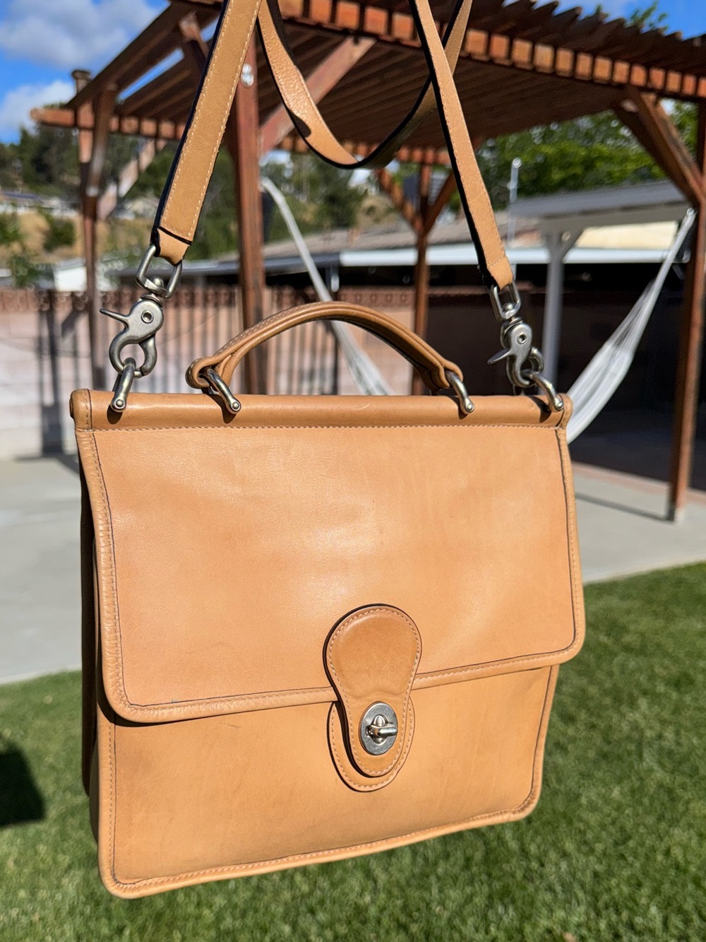 ‼️SOLD‼️ Vintage Coach Willis British Tan Leather Shoulder Crossbody Satchel Bag - Picture 7 of 17